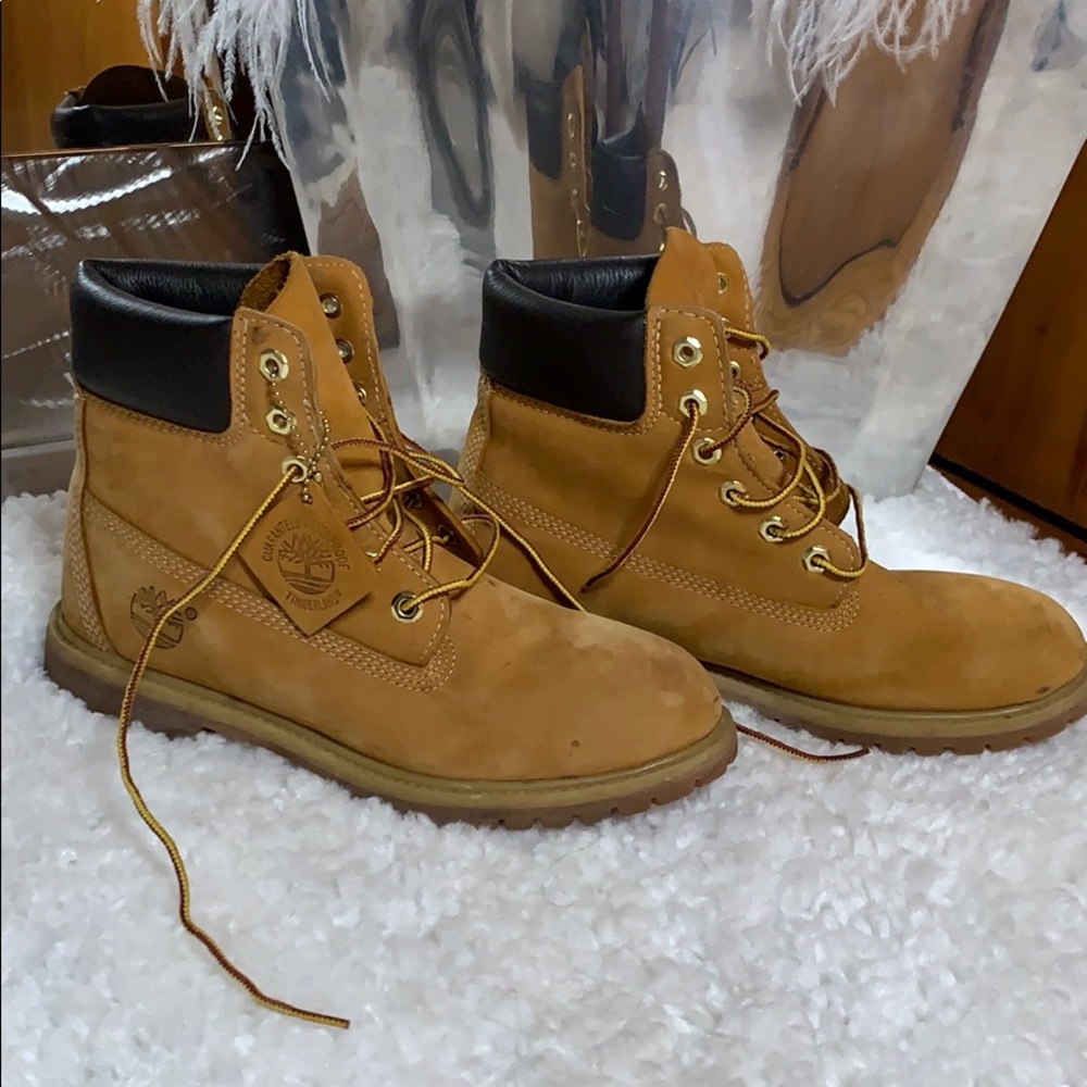 Women’s size 9 Timberland boots